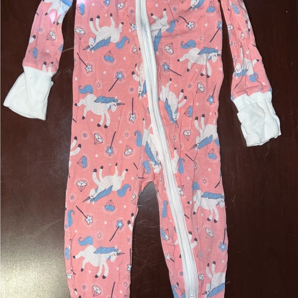 Little Sleepies 6-12 month bundle - Picture 5 of 10